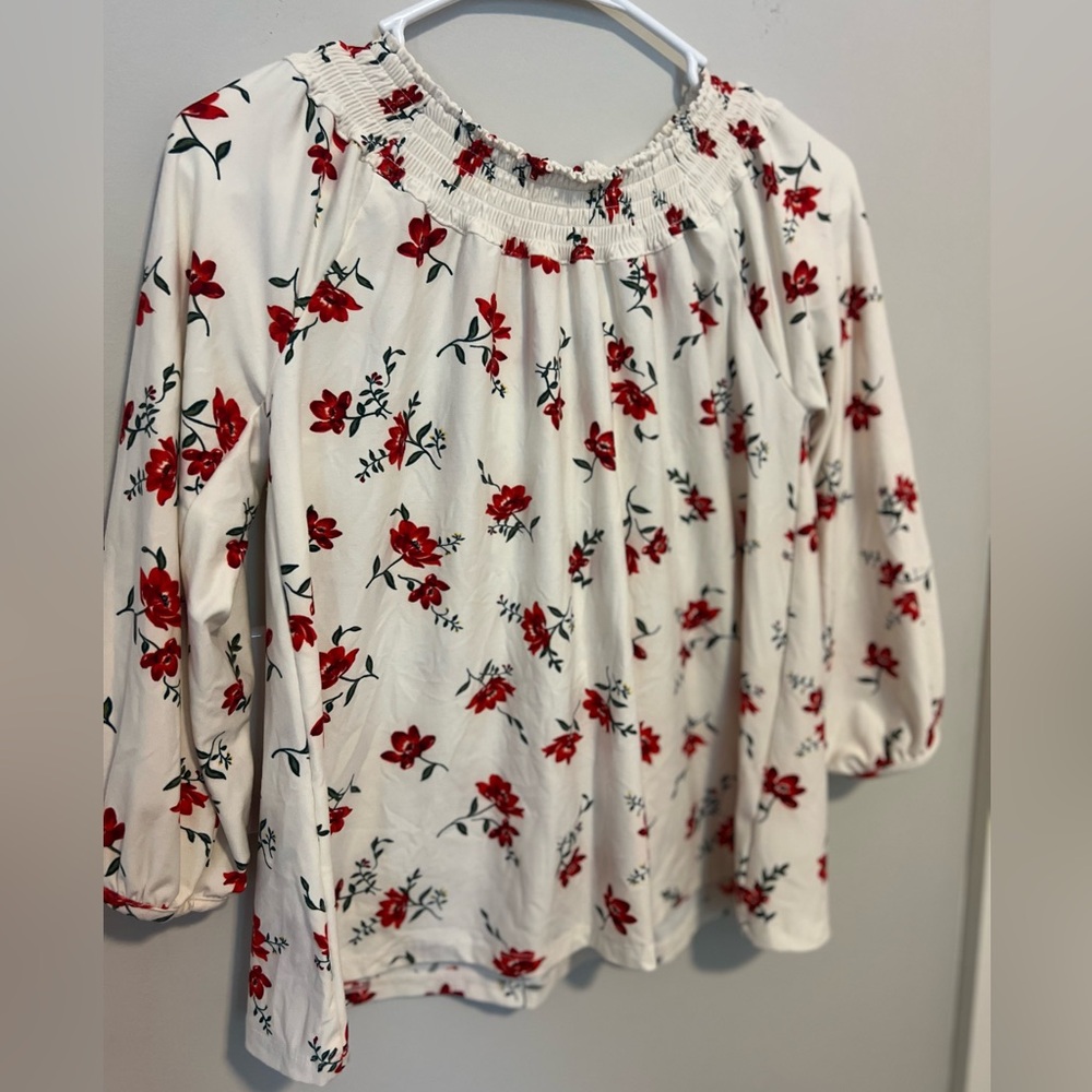 Girls Old Navy Floral Top in EXCELLENT CONDITION! Size L